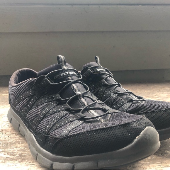 Skechers 22823 Womens Gratis Strolling Black Casual Shoes Sneakers Size 10 - Picture 3 of 11